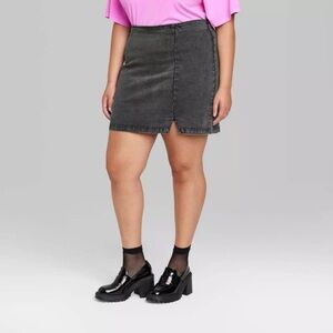Wild Fable Women’s Notch Front Seamed Denim  Mini Skirt / Black / Size: 17